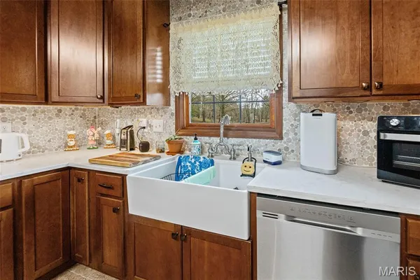 $375,000 | 2039 Shook Lane, Centralia, IL 62801