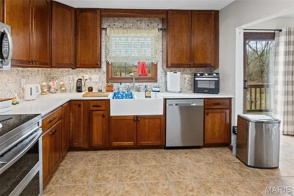 $375,000 | 2039 Shook Lane, Centralia, IL 62801