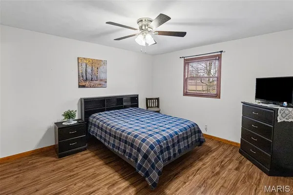 $375,000 | 2039 Shook Lane, Centralia, IL 62801