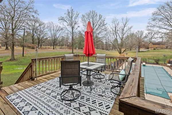 $375,000 | 2039 Shook Lane, Centralia, IL 62801