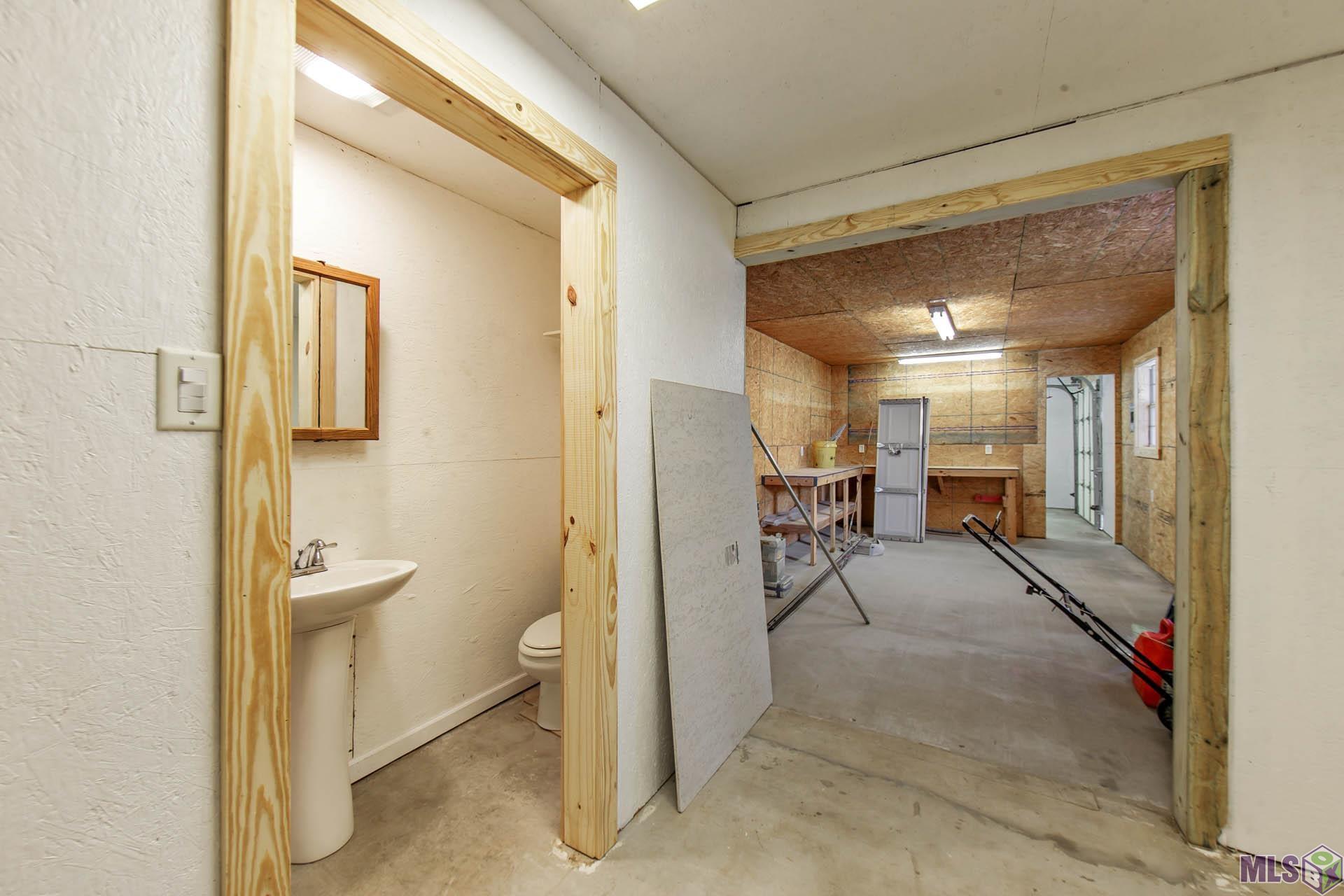 206 Lola Street Gray, LA 70359 - Photo 16 of 18 Storage\MIL