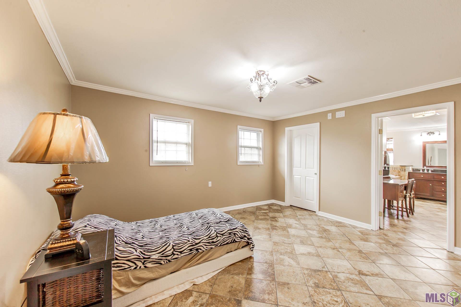 206 Lola Street Gray, LA 70359 - Photo 7 of 18 Primary Bedroom