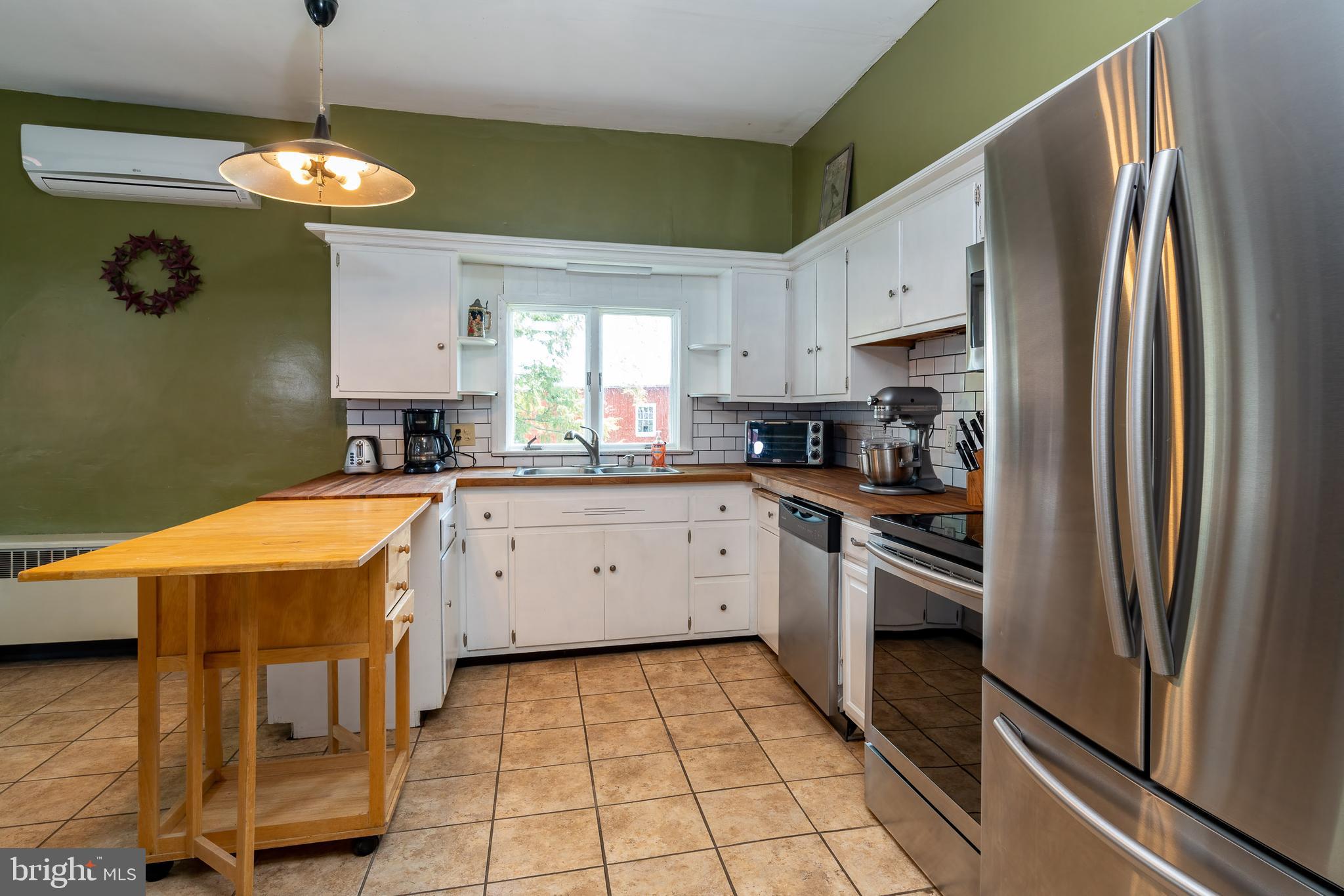 2227 Meadow View Road Manheim, PA 17545 - Photo 22 of 40