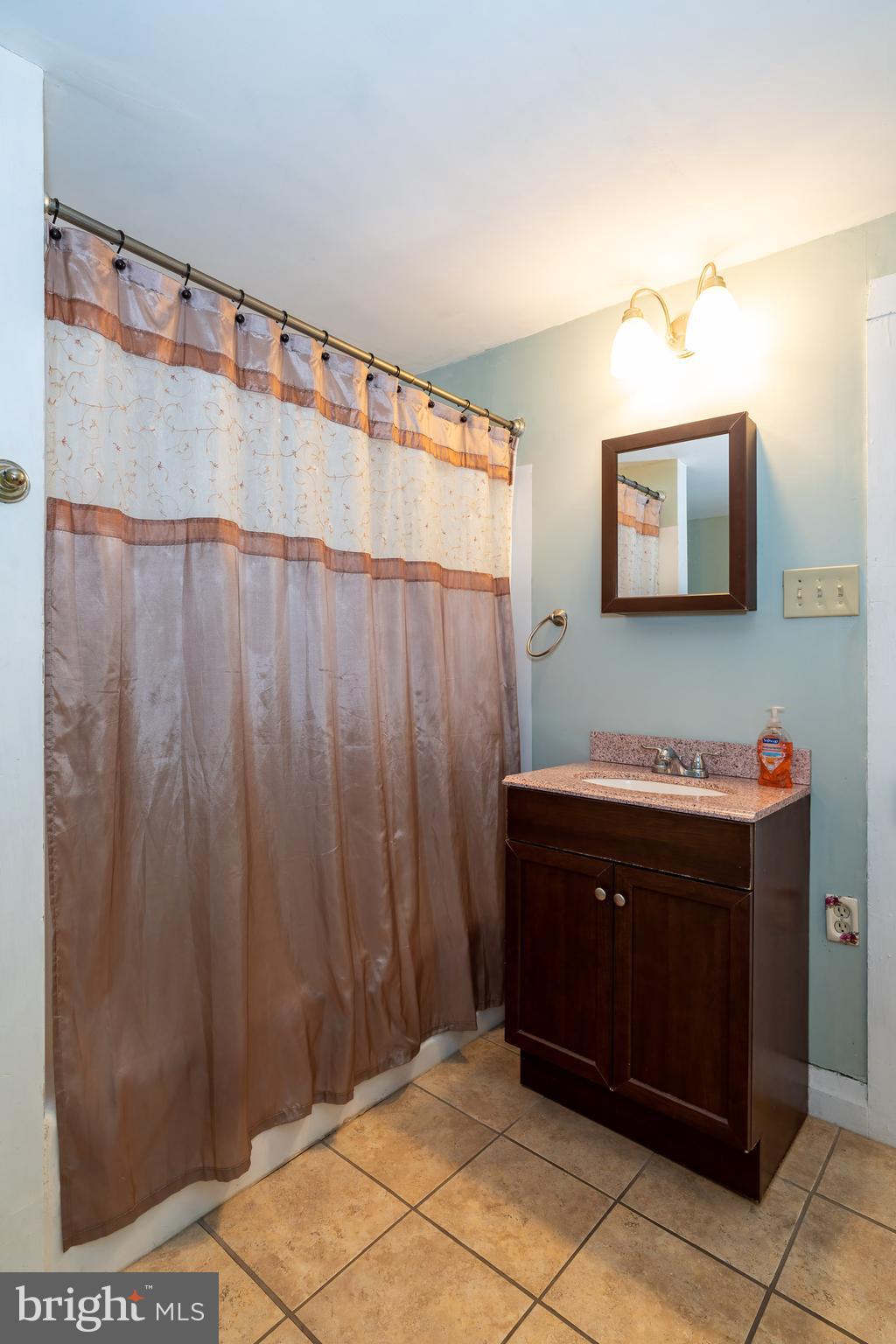 2227 Meadow View Road Manheim, PA 17545 - Photo 27 of 40
