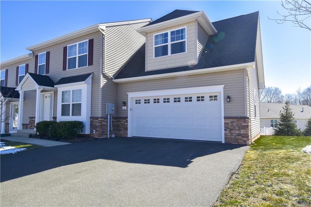 17 Woodridge Drive, Unit 17, Windsor Locks, CT 06096 Compass