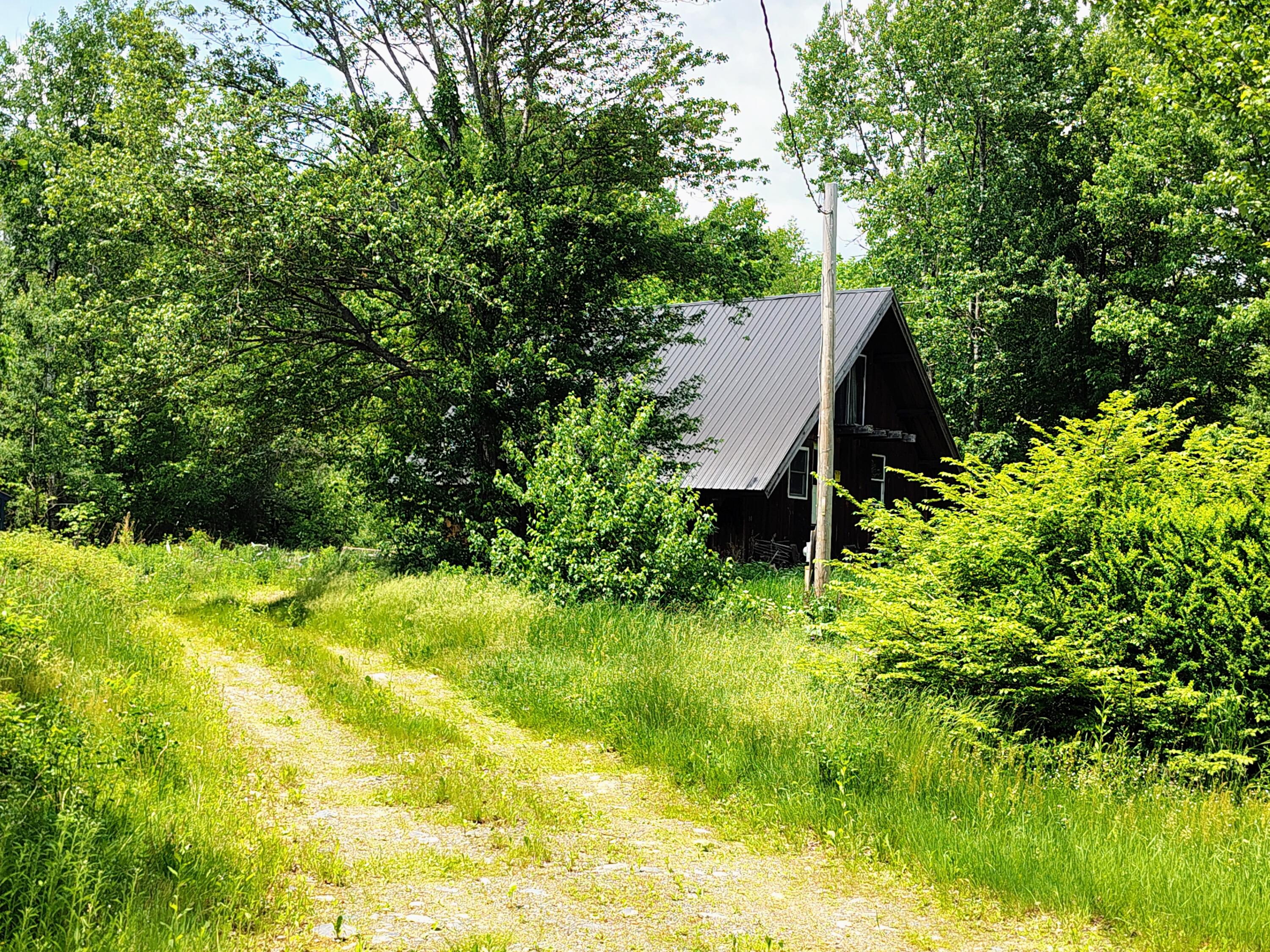 10 Amber Lane Hudson, ME 04449 - Photo 5 of 26 IMG_20260612_130745201_HDR_AE