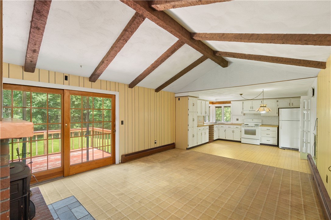 37 Mary Elizabeth Road Scituate, RI 02857 - Photo 16 of 33