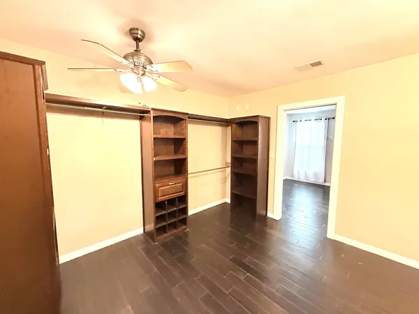 $299,900 | 125 Henderson Branch Road West, Ingram, TX 78025