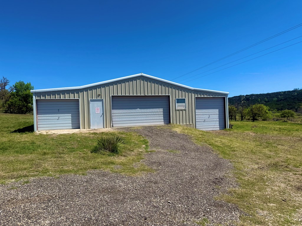 125 Henderson Branch Road West Ingram, TX 78025 - Photo 6 of 28