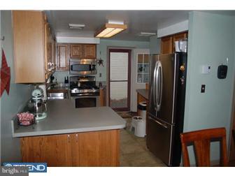 1081 Schoolhouse Road Pottstown, PA 19465 - Photo 4 of 11