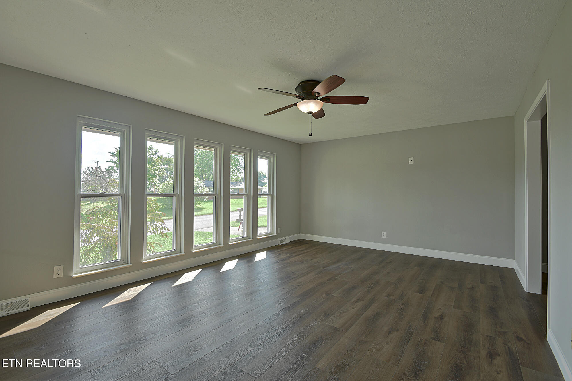 7704 Whitcomb Road Powell, TN 37849 - Photo 7 of 47 6
