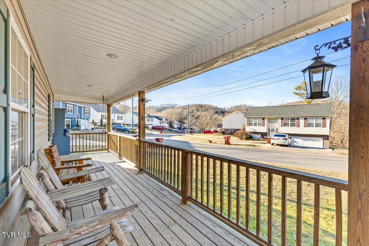 1069 Snowden Terrace Johnson City, TN 37601 - Photo 11 of 31 06-128A4535