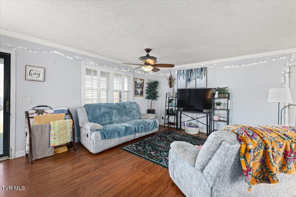 1069 Snowden Terrace Johnson City, TN 37601 - Photo 14 of 31 10-128A4513