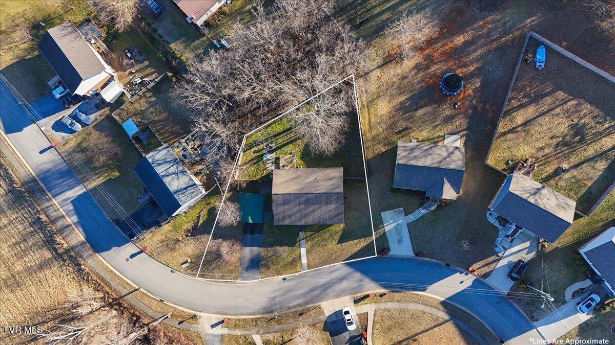 1069 Snowden Terrace Johnson City, TN 37601 - Photo 18 of 31 03-DJI_20260216164552_0347_D