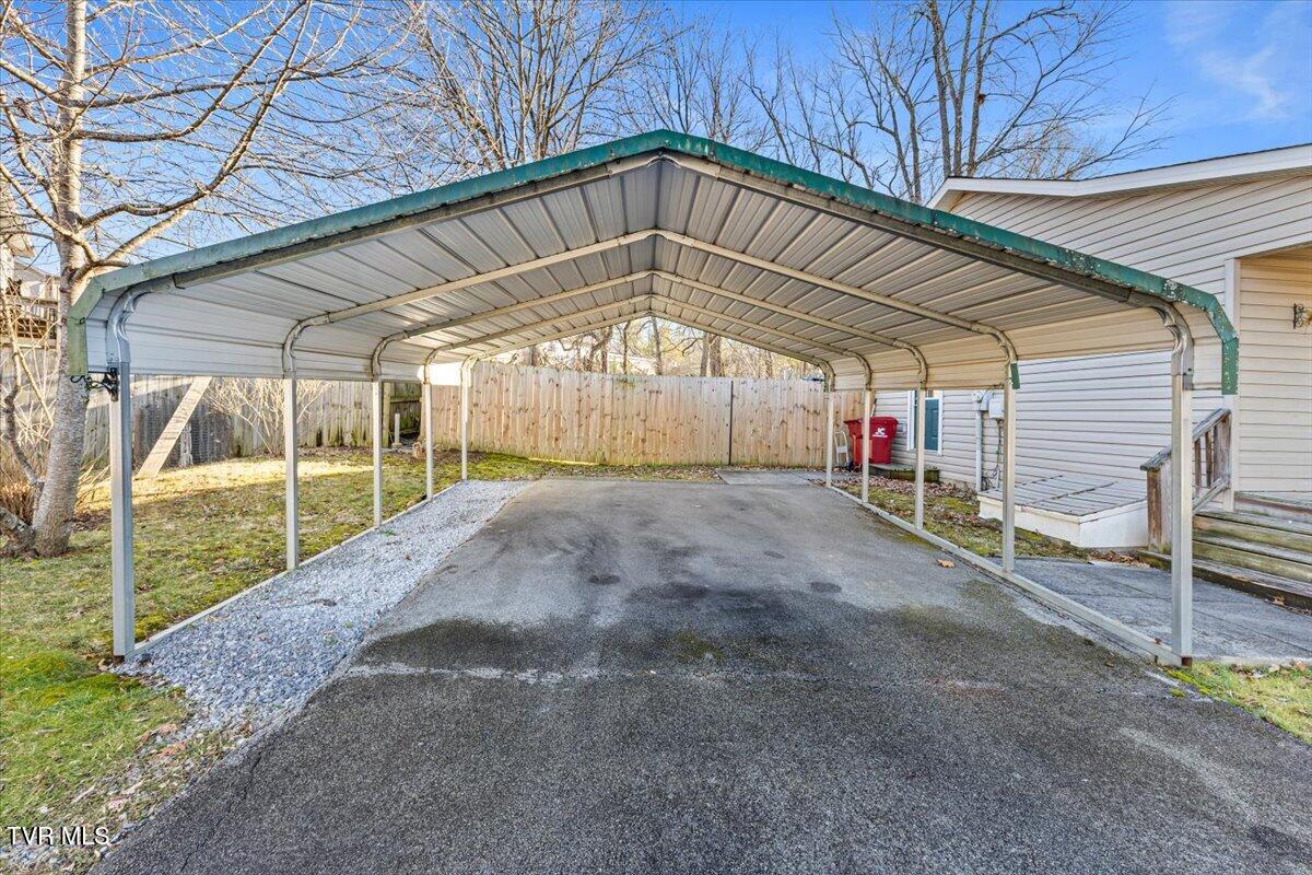 1069 Snowden Terrace Johnson City, TN 37601 - Photo 19 of 31 24-128A4541