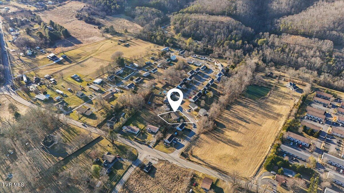 1069 Snowden Terrace Johnson City, TN 37601 - Photo 26 of 31 33-DJI_20260216164818_0351_D