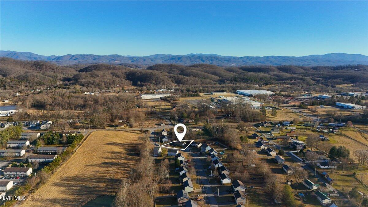 1069 Snowden Terrace Johnson City, TN 37601 - Photo 30 of 31 31-DJI_20260216164644_0349_D