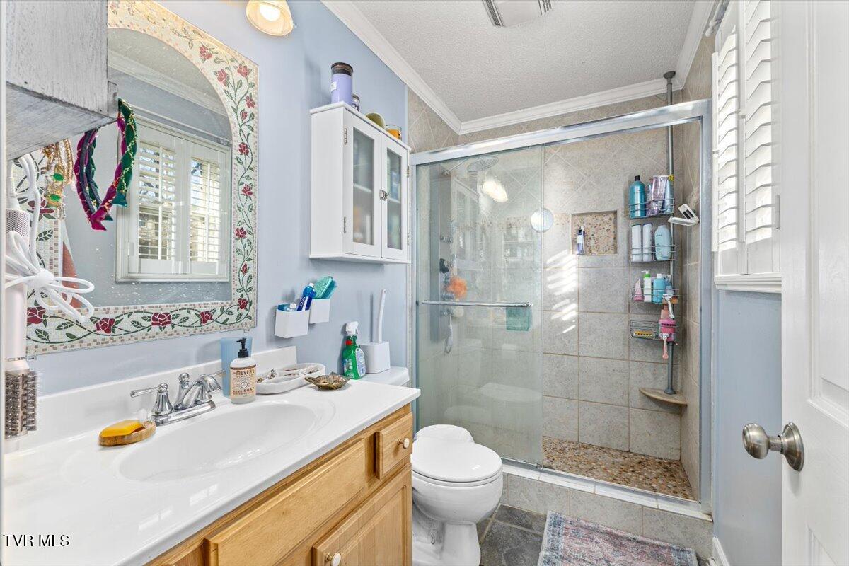 1069 Snowden Terrace Johnson City, TN 37601 - Photo 6 of 31 22-128A4490