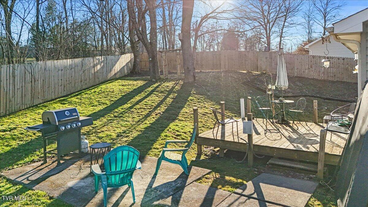 1069 Snowden Terrace Johnson City, TN 37601 - Photo 10 of 31 28-DJI_20260216164520_0346_D