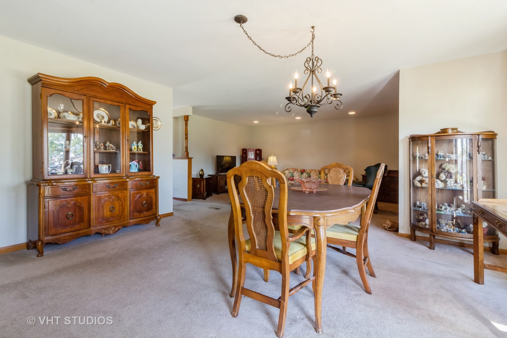520 Camden Avenue Romeoville, IL 60446 - Photo 3 of 26 Gallery Image 3
