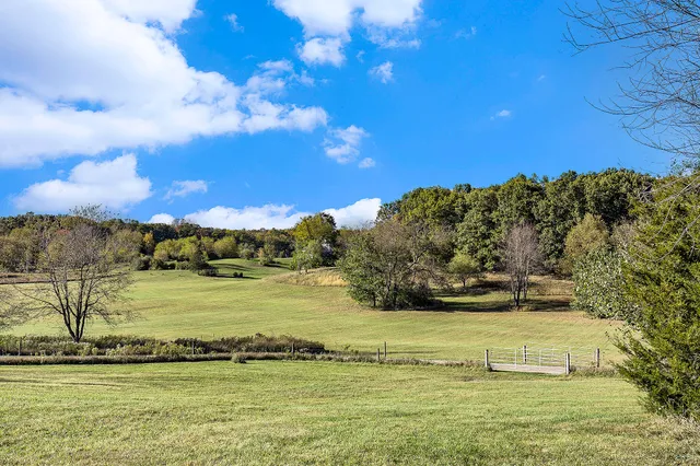 $299,900 | 6191 Cannonsburg Road Northeast, Belmont, MI 49306