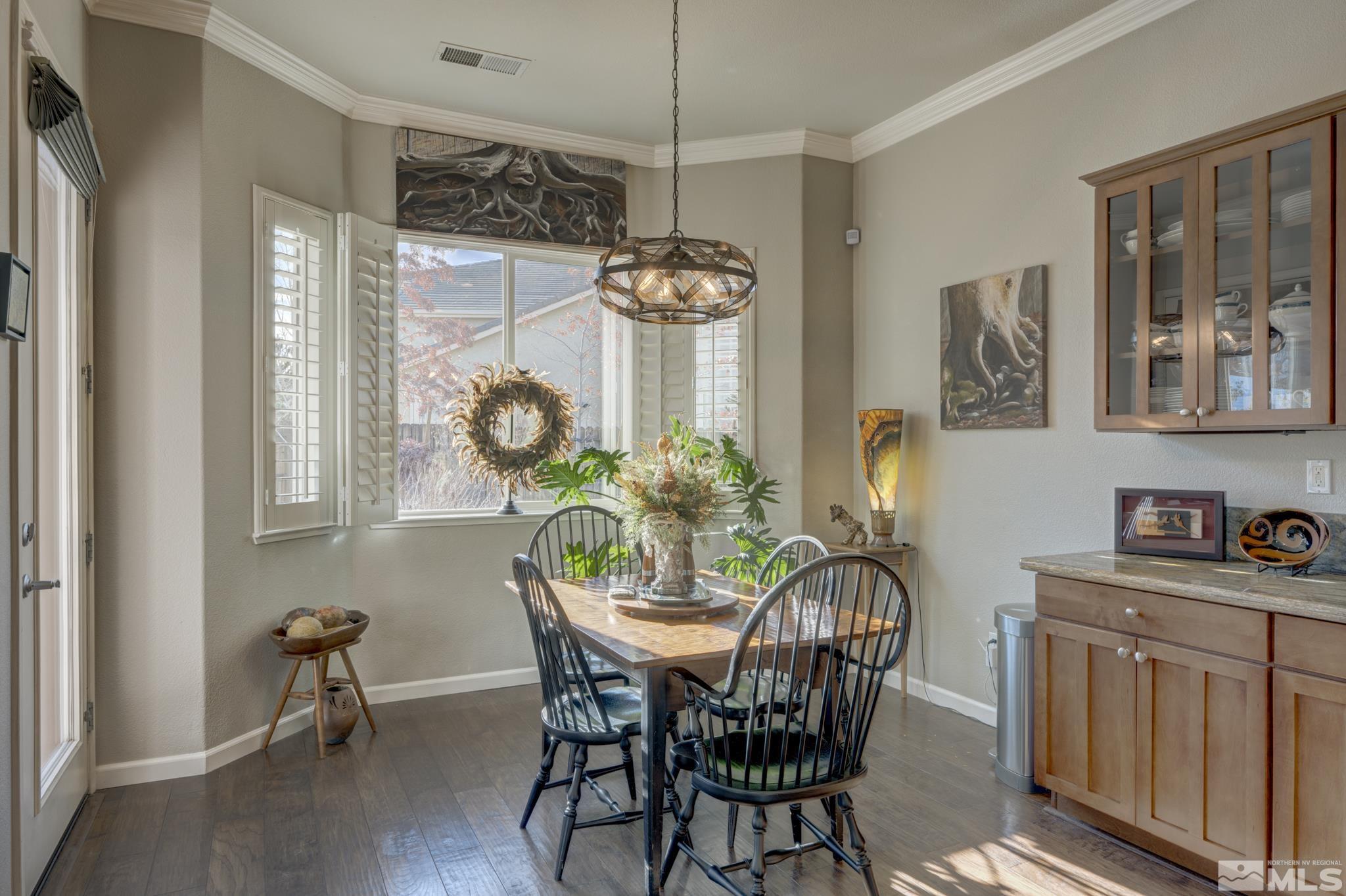 10585 Dillingham Drive Reno, NV 89521 - Photo 7 of 39 a dining room with furniture and window