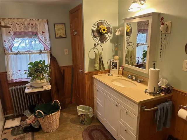 $499,000 | 750 Old Baptist Road, North Kingstown, RI 02852