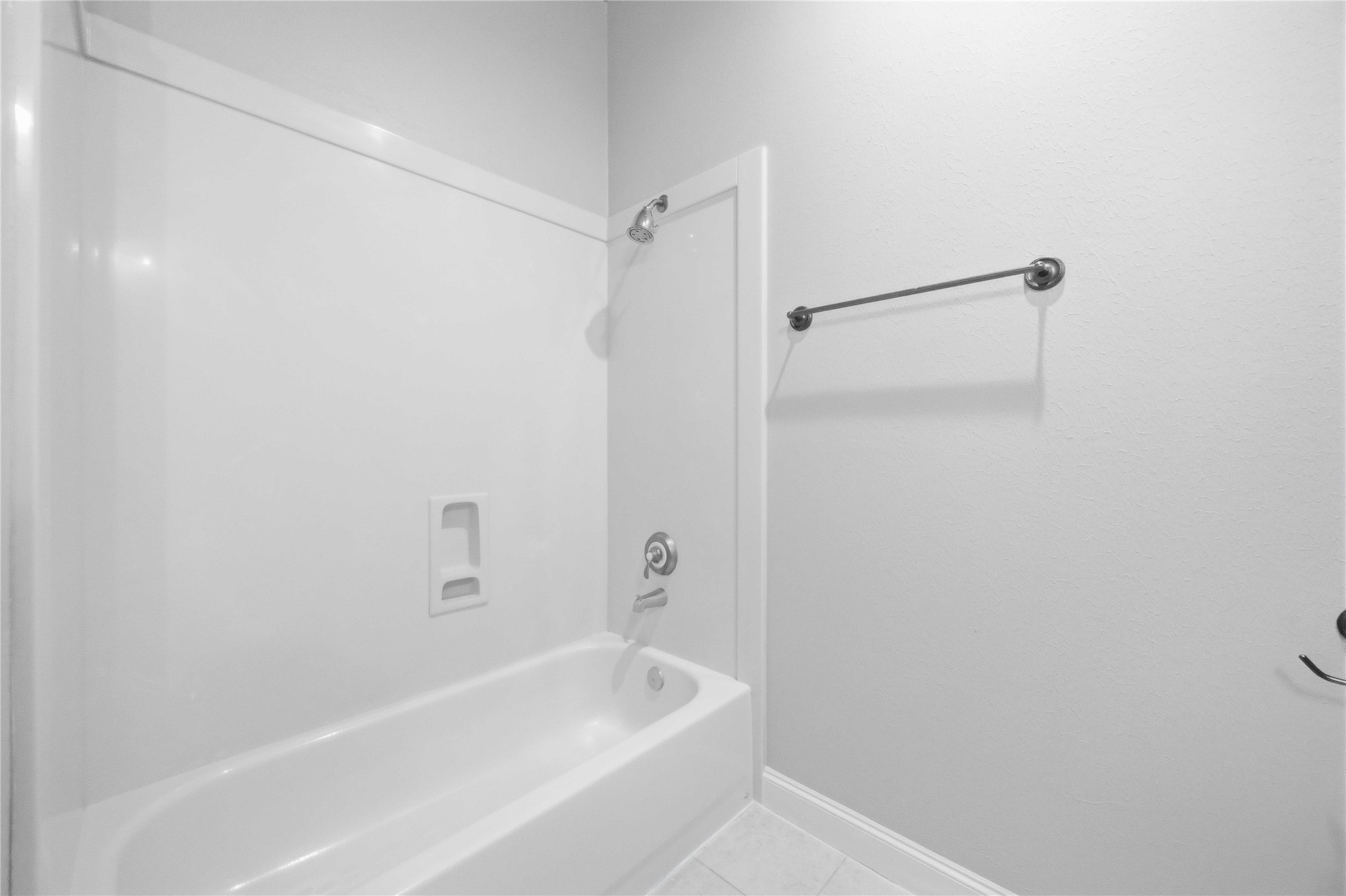 1930 Old River Road Montgomery, TX 77356 - Photo 17 of 49 The first-floor bath has a tub and shower combination.