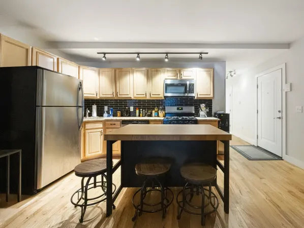 $6,900 | 1017 Park Avenue, Unit G, Hoboken, NJ 07030