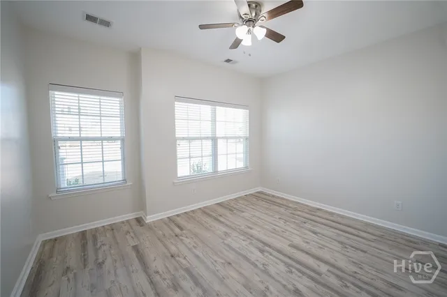 $2,400 | 109 Savannah Lane, Richmond Hill, GA 31324