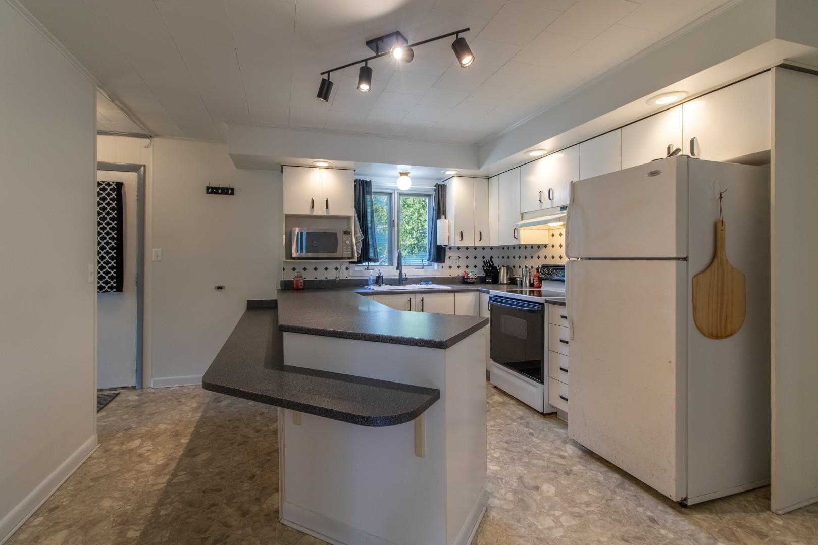 67 Elm Street Troy, VT 05859 - Photo 5 of 52