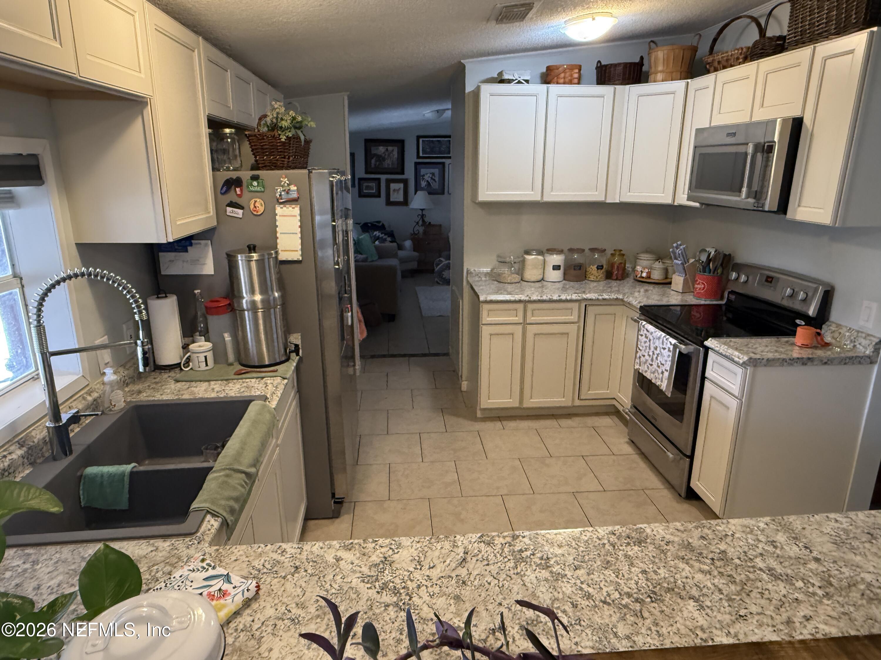3077 Thunder Road Middleburg, FL 32068 - Photo 23 of 24 IMG_2488