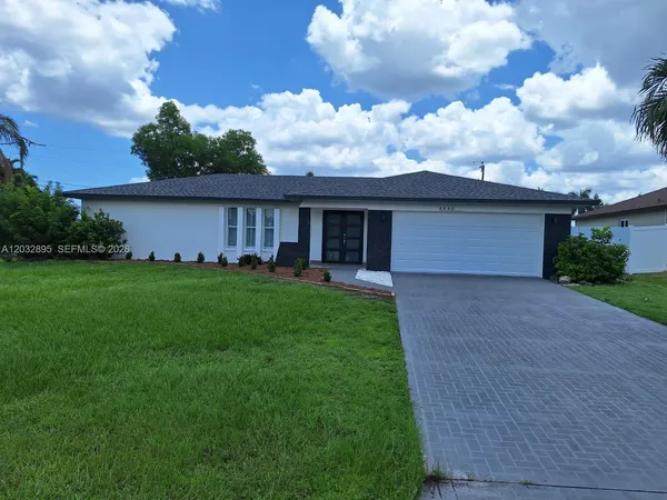 $2,500 | 4440 Southwest 14th Place, Cape Coral, FL 33914