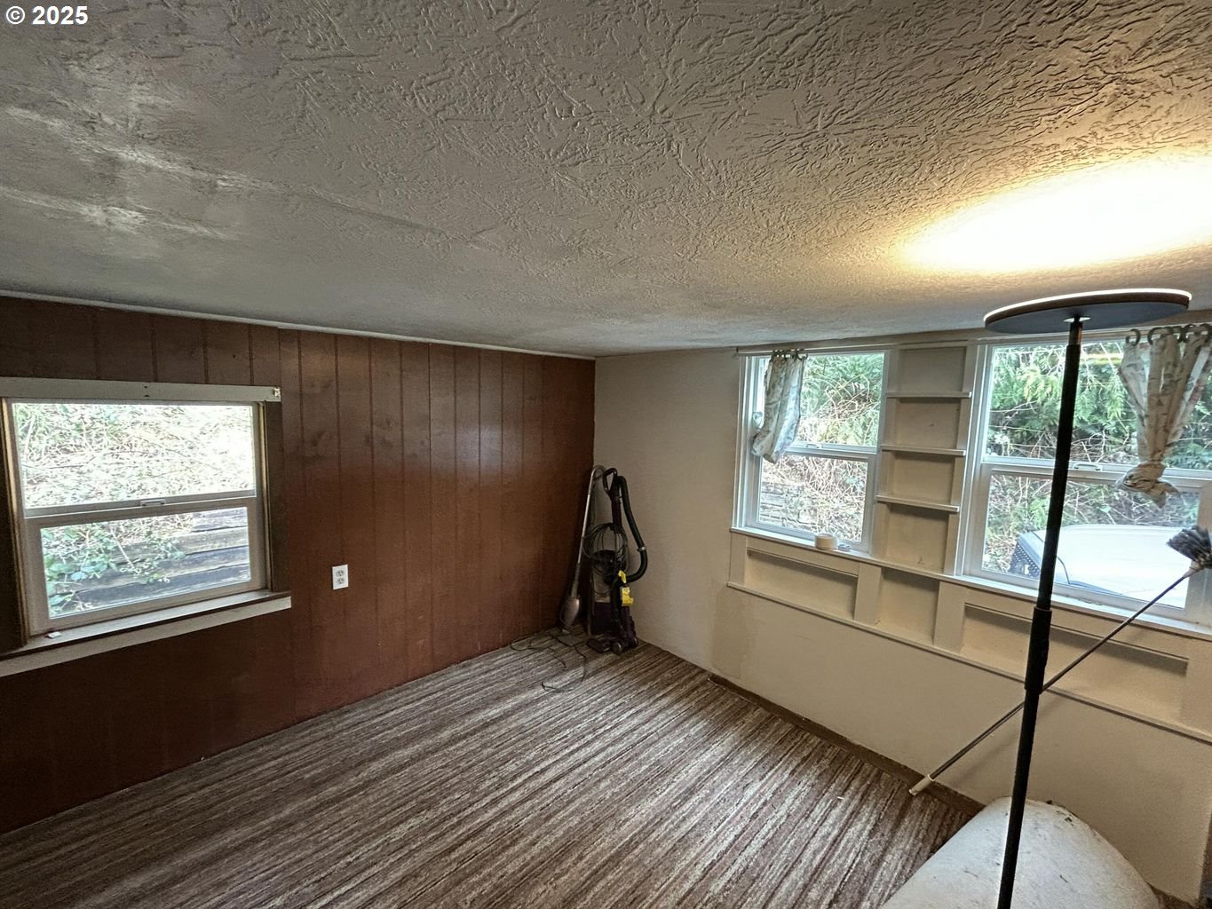 8250 Kilchis River Road Tillamook, OR 97141 - Photo 18 of 41 Gallery Image 18