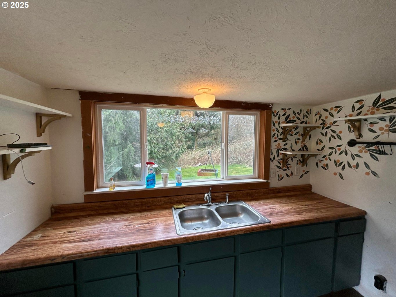 8250 Kilchis River Road Tillamook, OR 97141 - Photo 10 of 41 Gallery Image 10