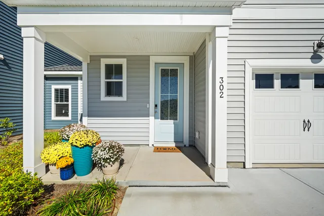 $374,900 | 302 Chapman Circle, Goose Creek, SC 29445