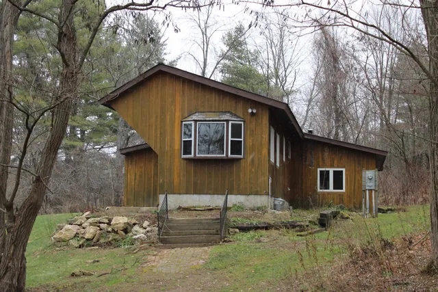 $215,000 | 634 Stevens Road, Pittsford, VT 05763