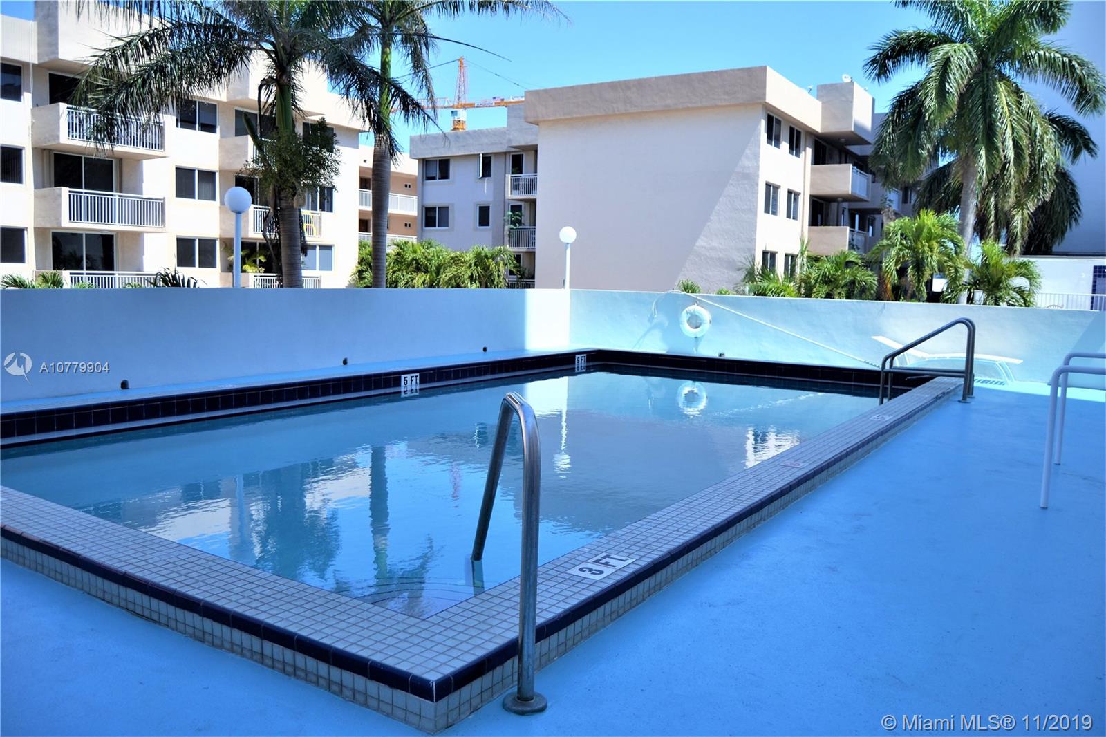 1345 Lincoln Road, Unit 1106 Miami Beach, FL 33139 - Photo 28 of 33 POOL AREA