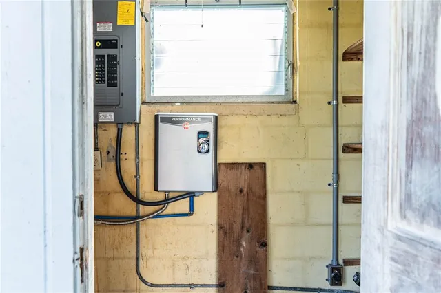 $1,500 | 2804 Southington Avenue, Lakeland, FL 33803