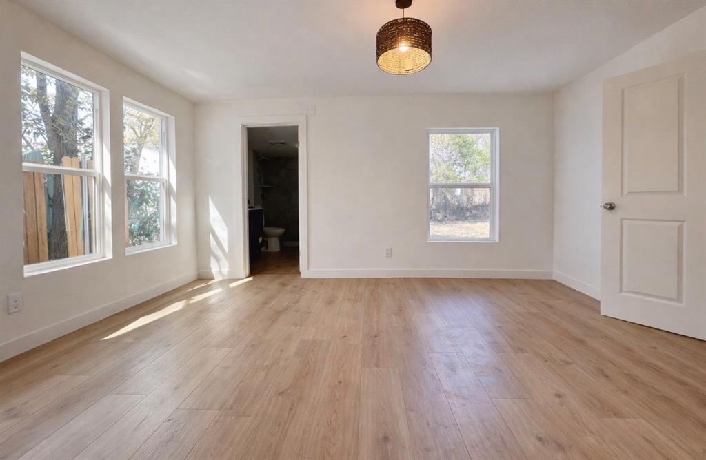 2739 Lawrence Street Dallas, TX 75215 - Photo 6 of 12