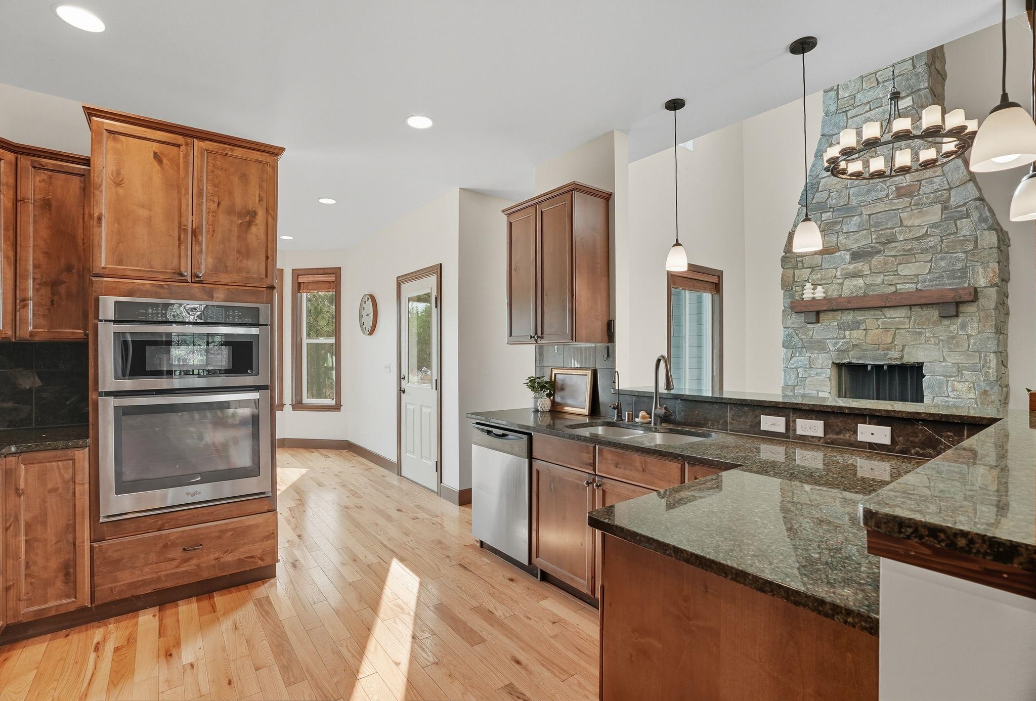 4611 West Anderson Road Cheney, WA 99004 - Photo 11 of 50