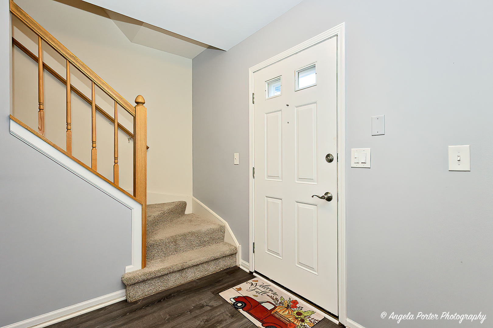 337 Claire Lane Cary, IL 60013 - Photo 2 of 35 a view of an entryway