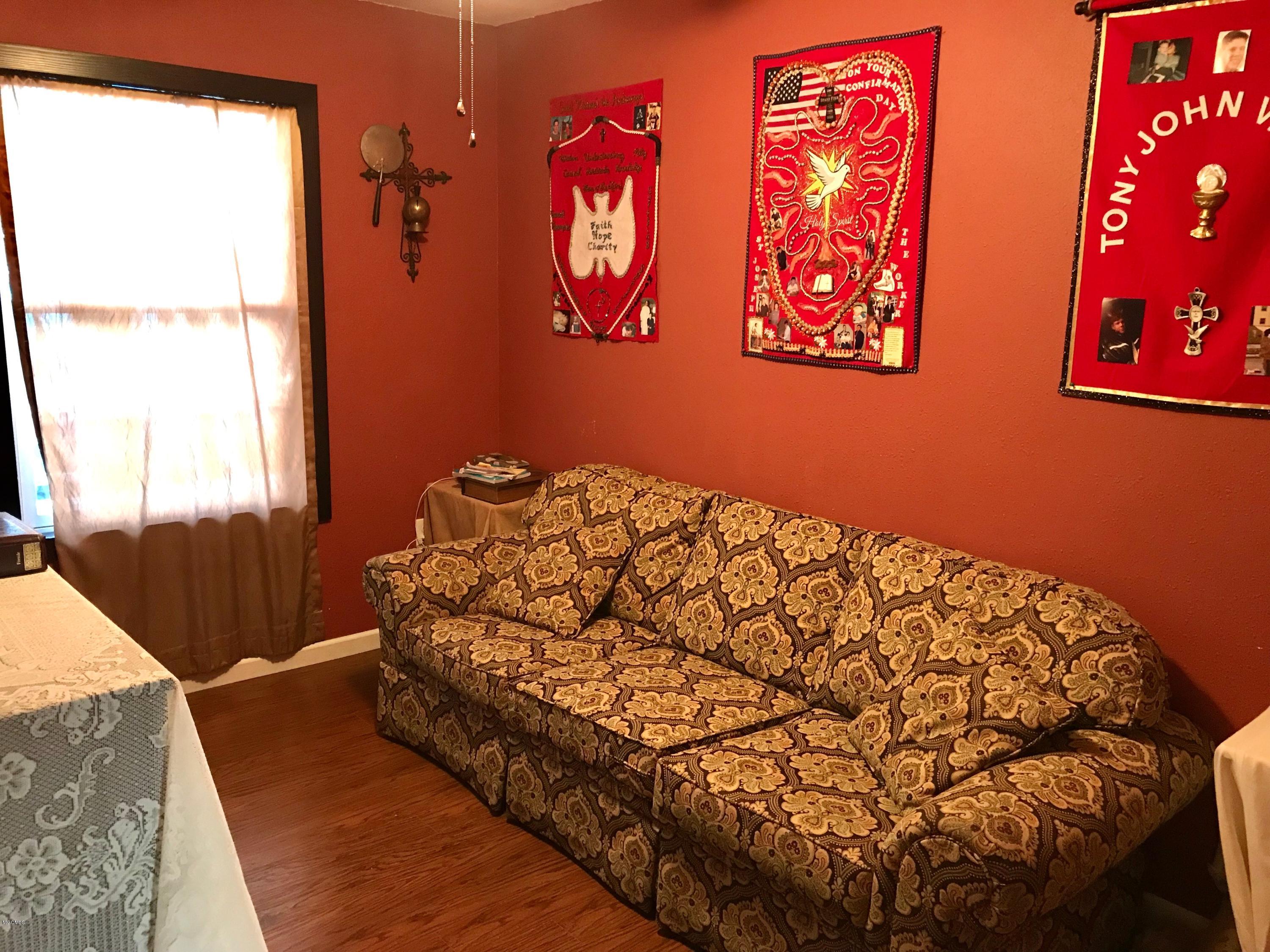 12459 Oaklawn Road Biloxi, MS 39532 - Photo 15 of 23 Extra Room 1