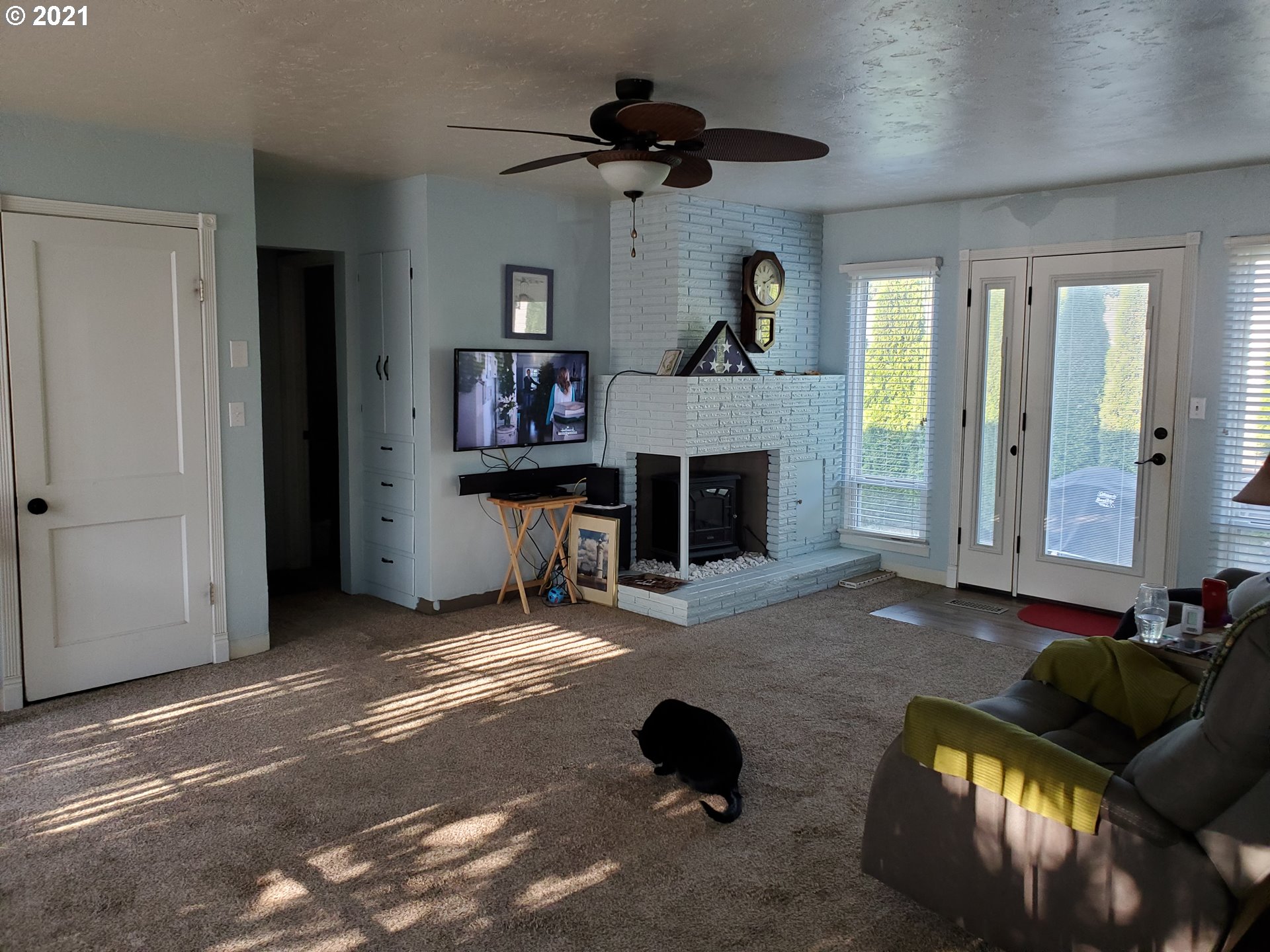 5030 Windsor Island Road North Keizer, OR 97303 - Photo 4 of 11 Gallery Image 4