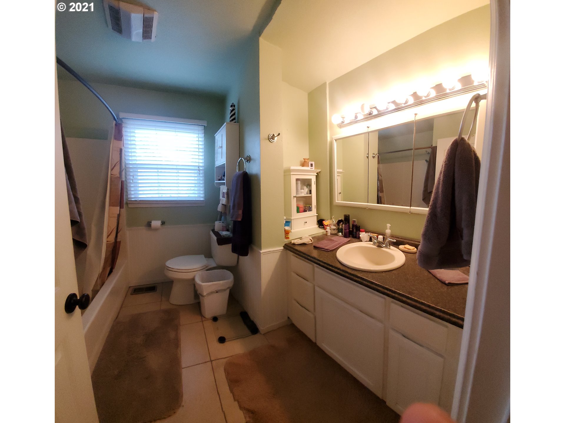 5030 Windsor Island Road North Keizer, OR 97303 - Photo 5 of 11 Gallery Image 5