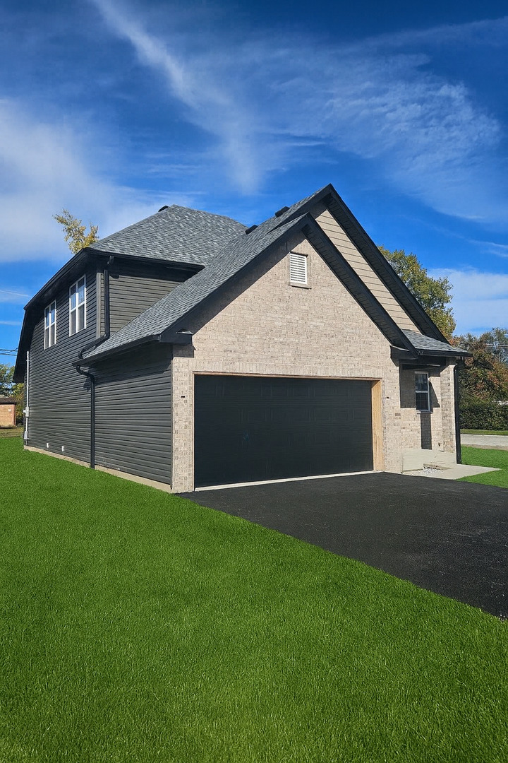 740 East 155th Street Phoenix, IL 60426 - Photo 2 of 18