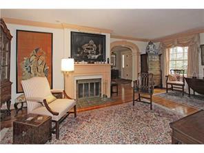 95 Wellington Road Indianapolis, IN 46260 - Photo 4 of 23 Gallery Image 4