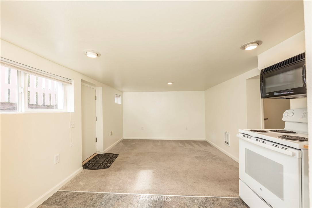 1001 Rockefeller Avenue Everett, WA 98201 - Photo 18 of 25 Gallery Image 18