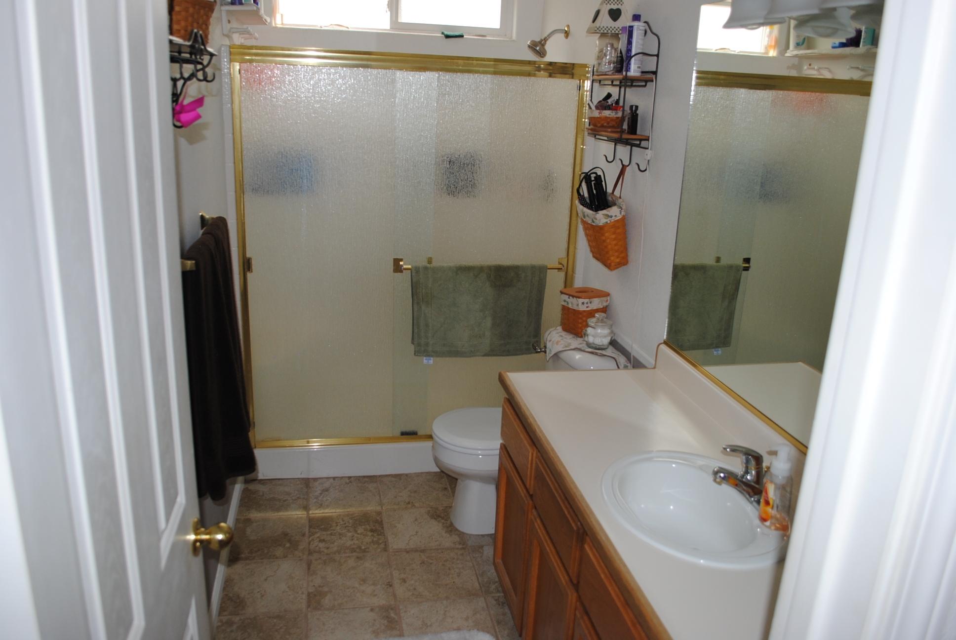 1956 Airstrip Road Redding, CA 96003 - Photo 8 of 16 Master Bathroom