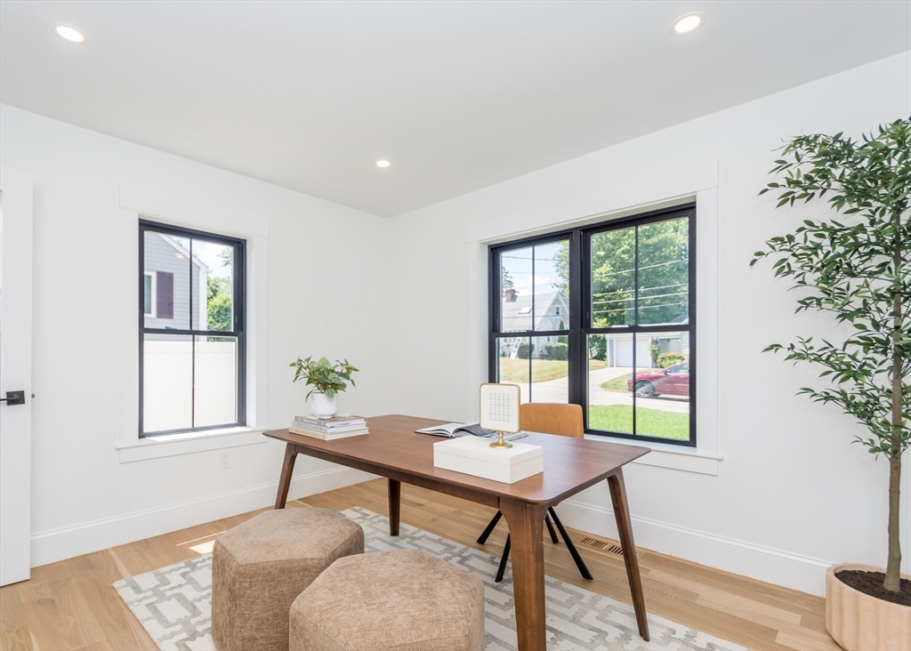 38 Hillcroft Road Waltham, MA 02452 - Photo 17 of 40